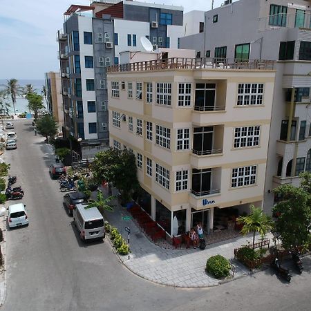 Hotel UI Inn Malé Esterno foto