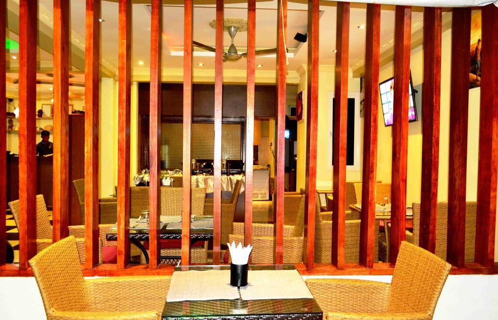 Hotel UI Inn Malé Esterno foto